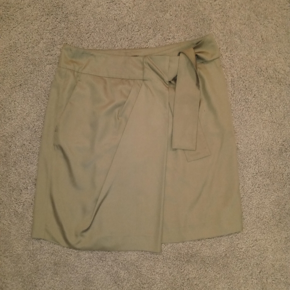 Gucci 100% Silk Olive Green Wrap Tie Mini Dress Skirt sz 42 - Picture 4 of 8